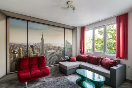 Opera Apartment At City Center Varna