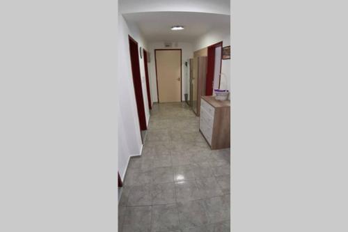 Apartamento ?????????? ????? ????? 90??.?. 3????? ?? 7 ??????