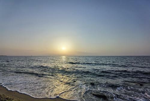 By The Waves Luxury Beach Apartment