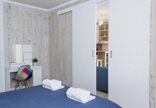 Apartamento ~sunny Blue ~ One-bedroom Flat With Balcony