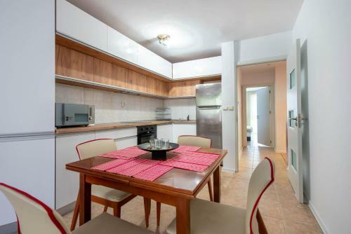 Red Velvet Apartment