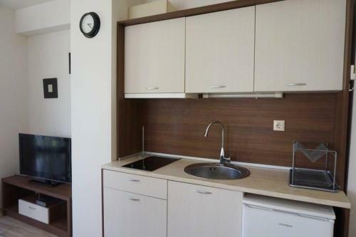 Private One-bedroom Apartment