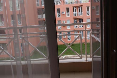 1 Bed Apartment In Sunny Day 6