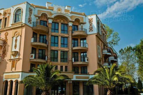 Aphrodite Rose Apartment