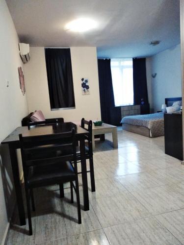 Sunny Beach Apartment For 2 +2