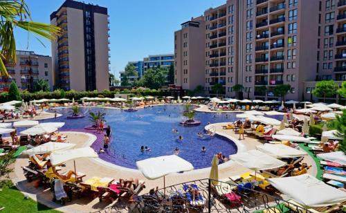 Private Apartments In Royal Beach 5*