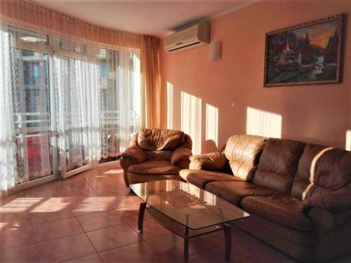 Central Plaza Apartment