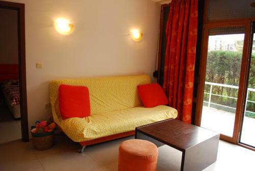 Eden Family Apartment