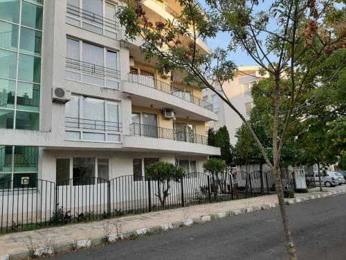 Azuro Aparthotel Sunny Beach