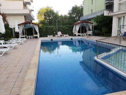 Azuro Aparthotel Sunny Beach