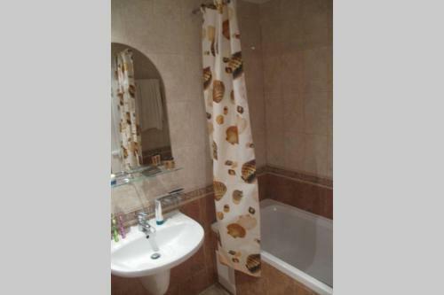 Apartamento ????????????? ? 50 ?????? ?? ????? ????????? ?????