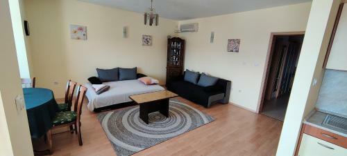 Sunny Fort Private Apartment