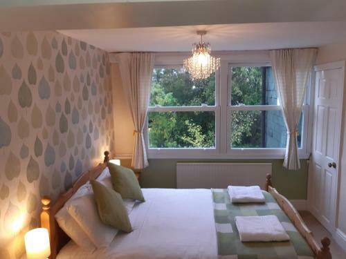 Hostal Fellview Guest House