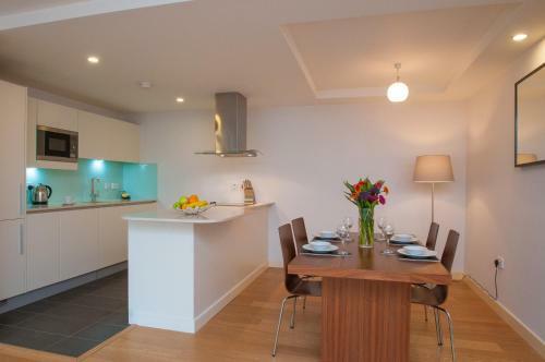 Cleyro Serviced Apartments - Finzels Reach