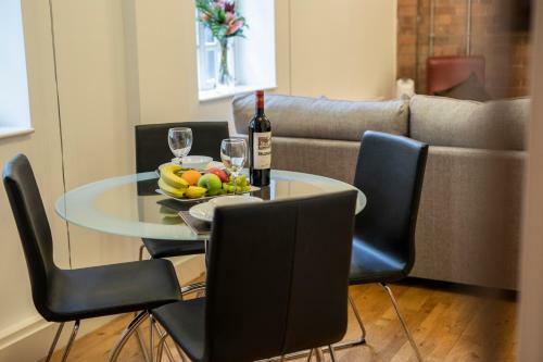 Cleyro Serviced Apartments - City Centre