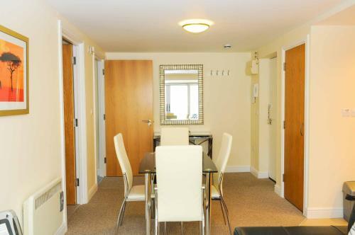 Alderman Apartments Cotham Lawn