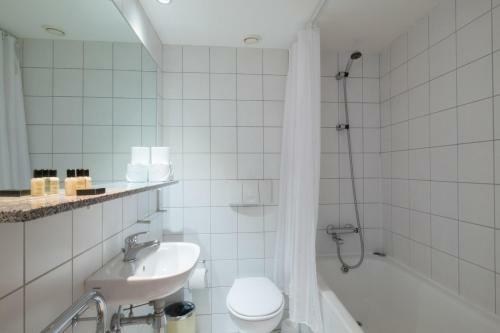 Base Serviced Apartments - The Docks