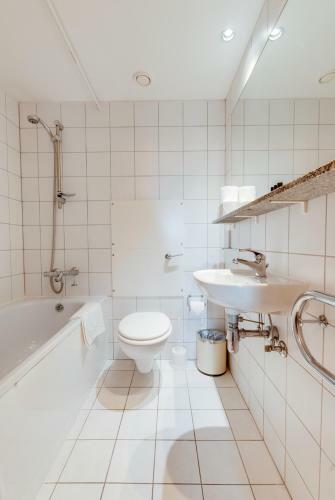 Base Serviced Apartments - The Docks