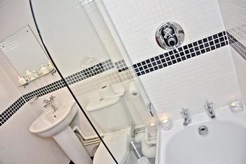 Base Serviced Apartments - East Village