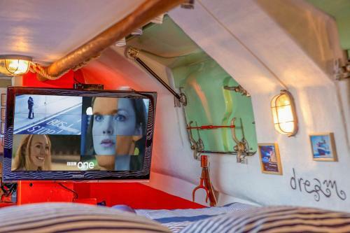 Polarstern - Unique Boatstay!