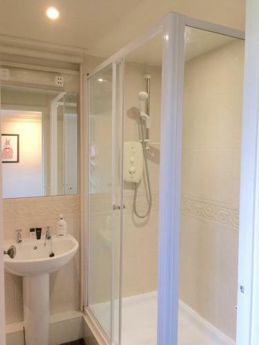 Ruswarp Hall Bed & Breakfast