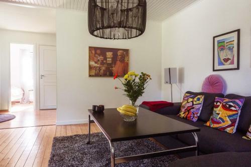Very Nice Cottage By The Lake. Lursj�n!