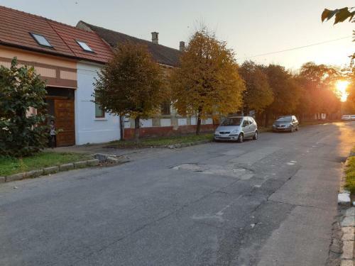 Fagaras Cosy Flat, King Bed & Double Sofa Bed Wifi