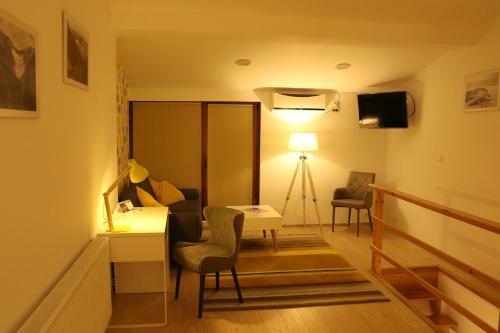 Fagaras Cosy Flat, King Bed & Double Sofa Bed Wifi