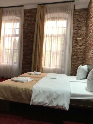 Hostal Pensiunea Sada