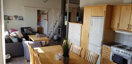 Stuga I J�rvs�backen