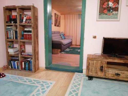 Hello Nature House - Cheile Nerei, Carasului, Garlistei