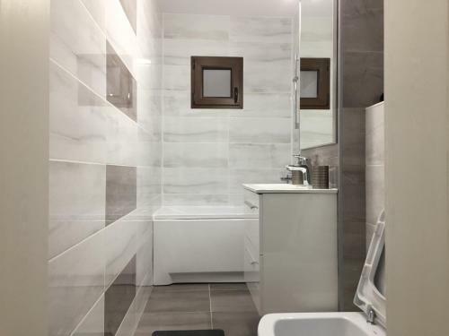 Eli Luxury Apartment