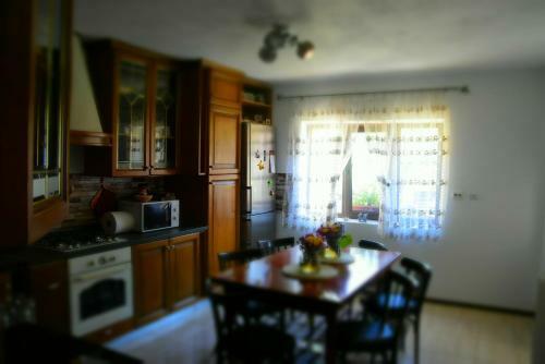 Hostal Casa Smeilor Horezu