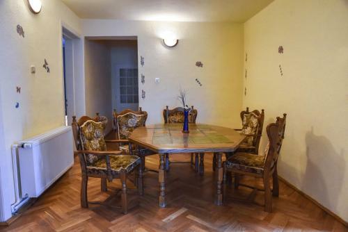 Hostal Pensiunea Vila Silva II