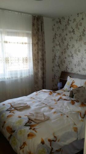 Honey Apartment