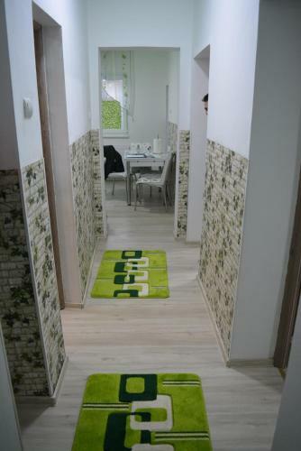 Green Apartment