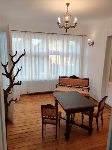 Hostal Vila Orient