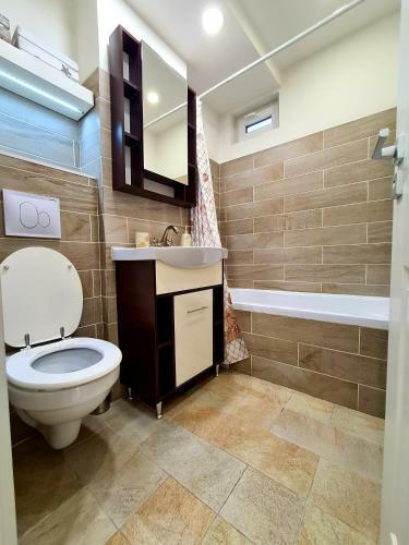 Best Apartment Central