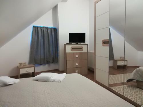 Villa Five