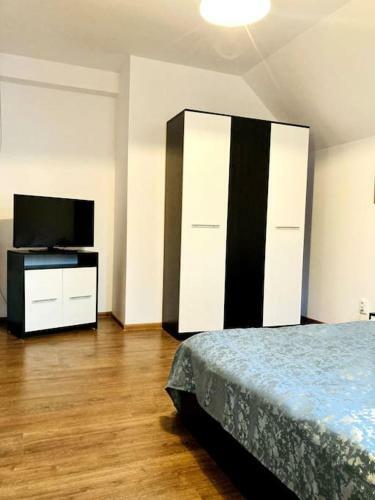 Casa Cu Sc?ri