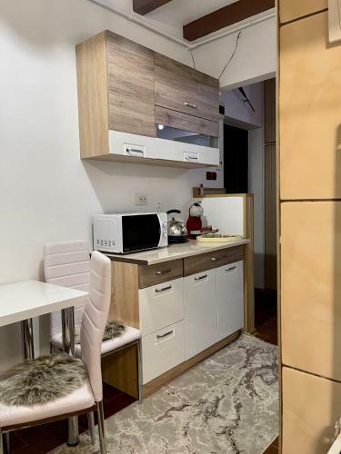 Laly Apartament-straja