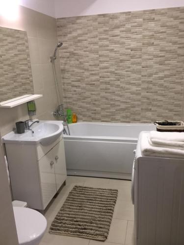 Simona Apartament Palas Mall 1
