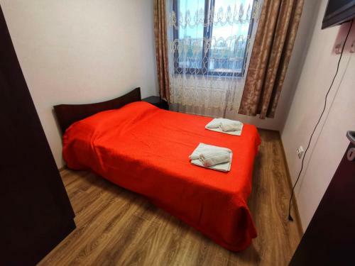Palas Apartment White Story