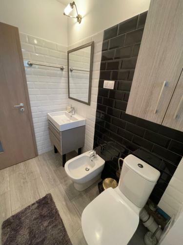 Apartamento On The Riverside - A Mixed Selection