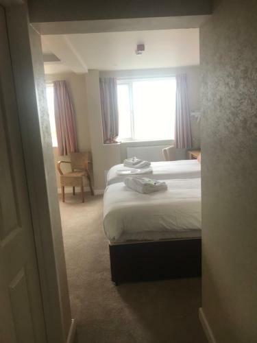 Monarch Hotel