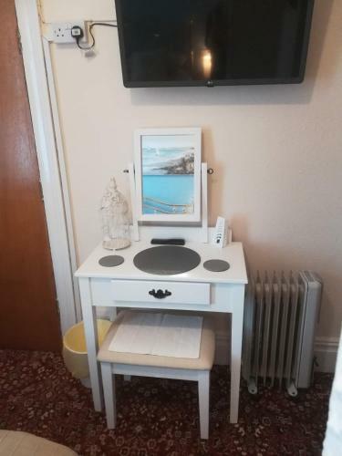 Hostal Schofield Guest House