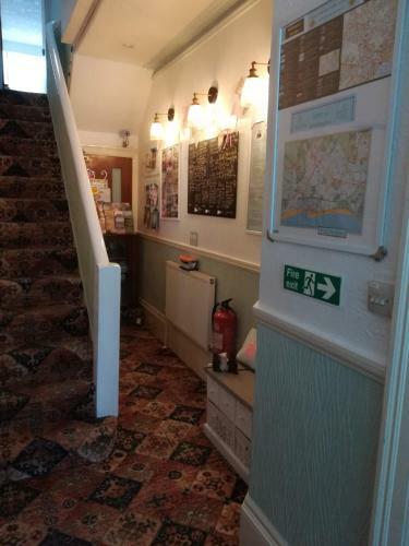 Hostal Schofield Guest House