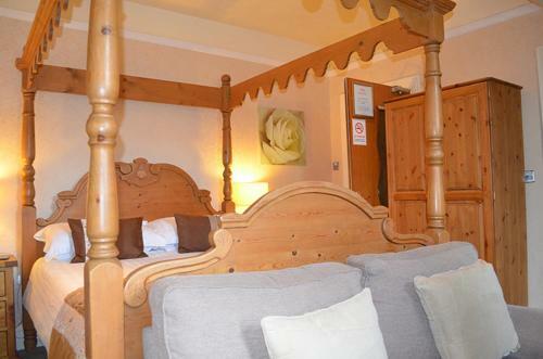 Hostal Mont Millais