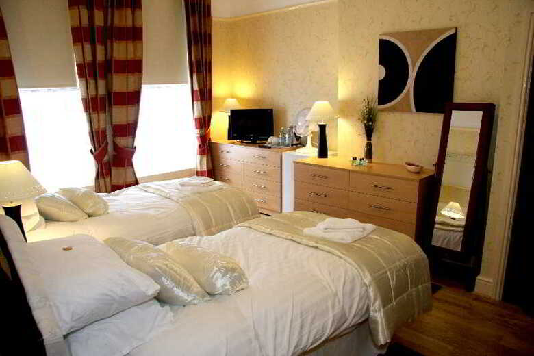 Hostal Beech Mount Grove Suites