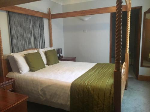 Sorrento Hotel & Restaurant